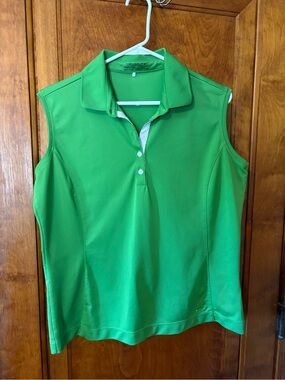 Nike Women’s Green Sleeveless Golf Polo